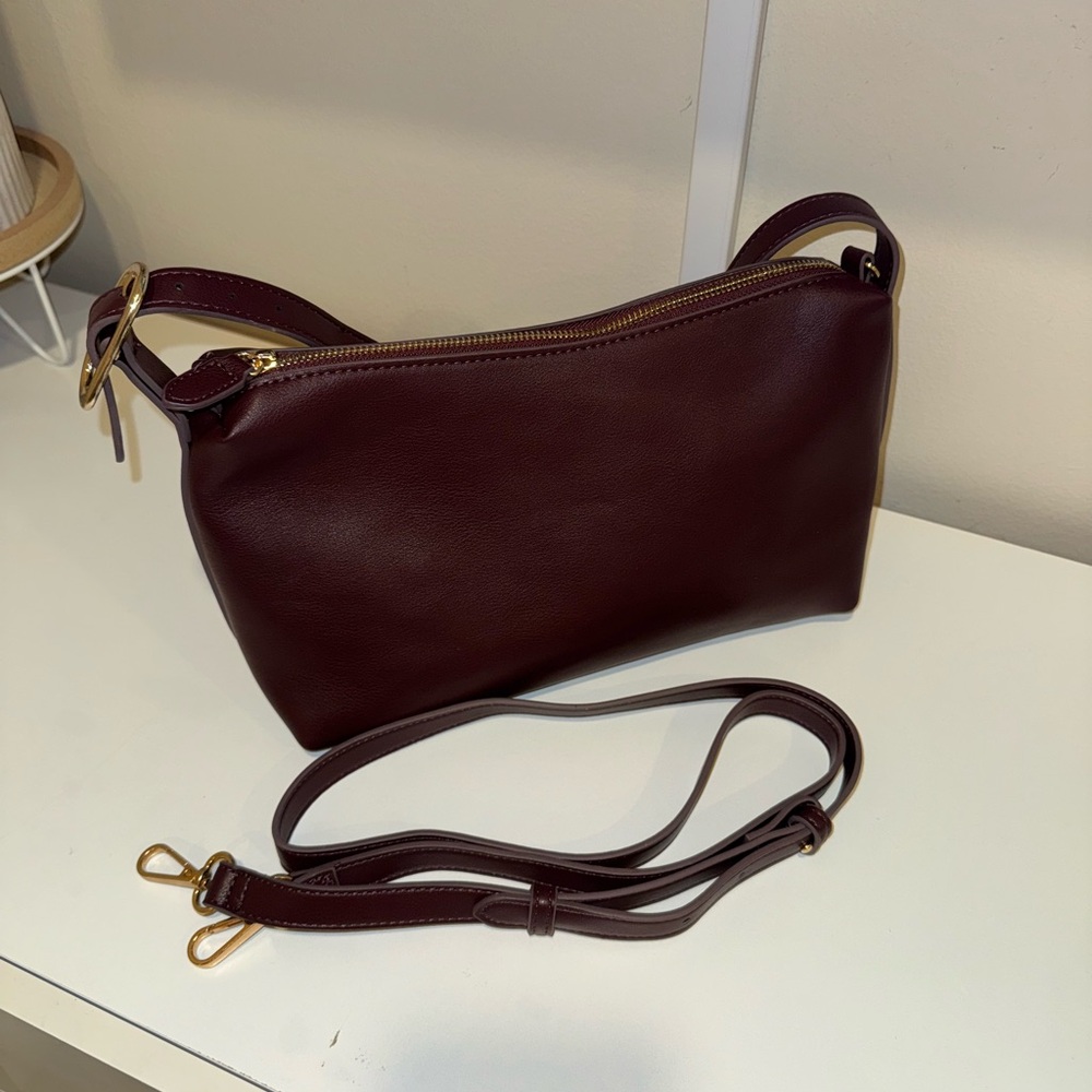 Old Navy Deep Burgundy Shoulder Bag - Picture 4 of 4